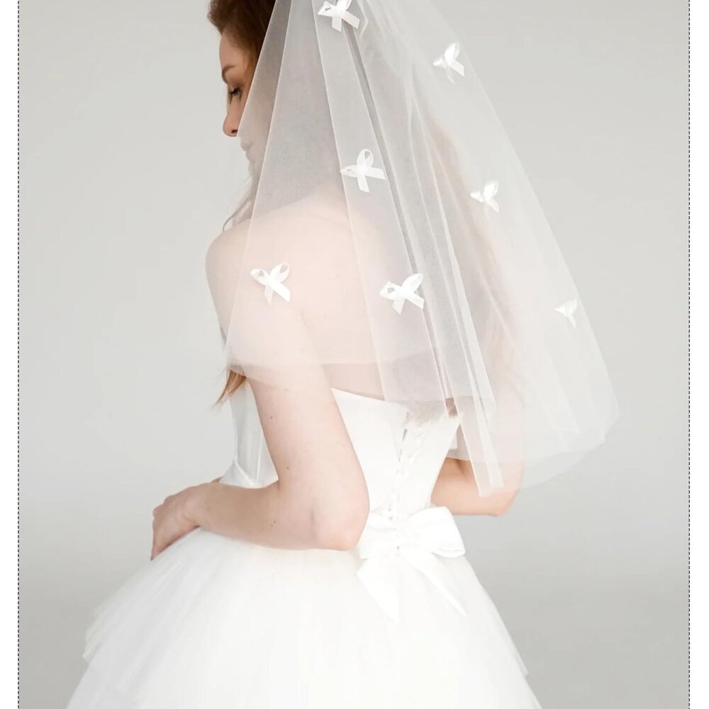 Mini Bow Veil Clip Bridal Hair Accessory with Sparkles Satin